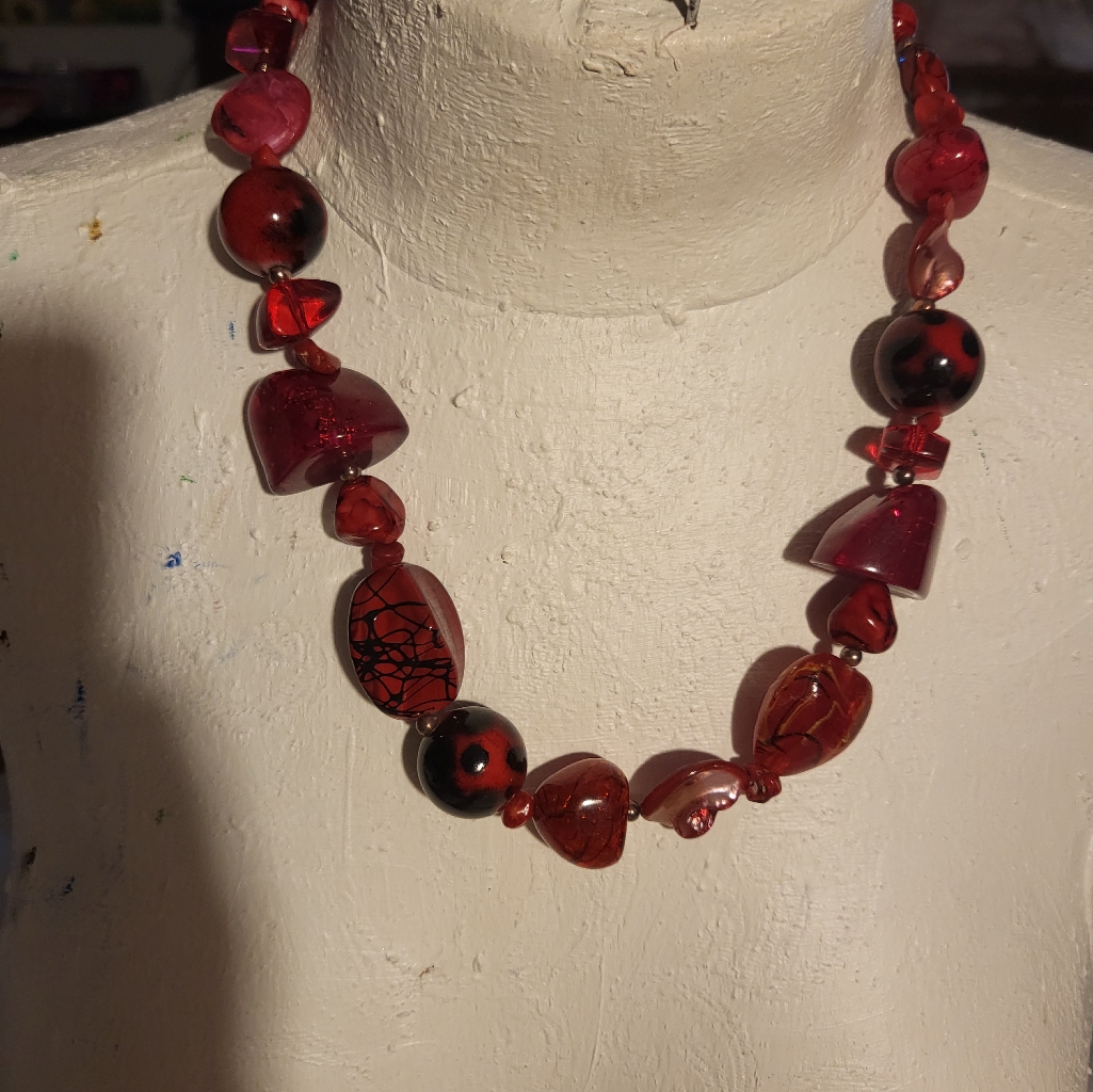 Nwt Studio Works Elegant Red Beaded Necklace
